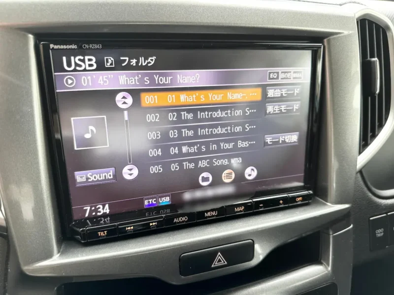 カーナビの音楽再生画面